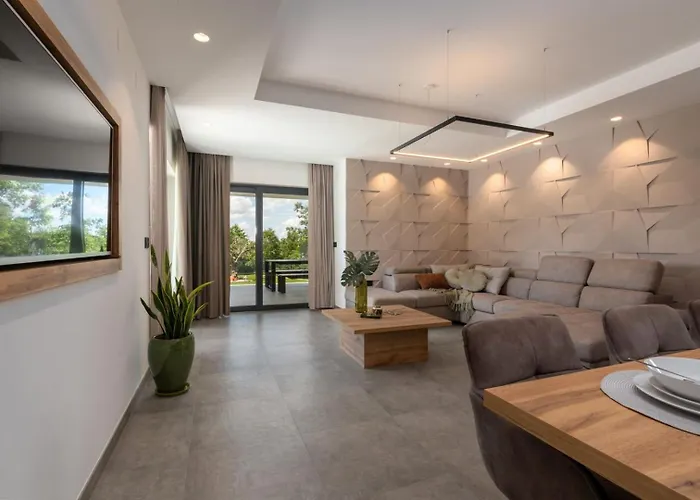 Lara Gracisce * Cubanici