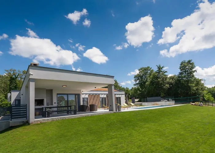 Lara Gracisce * Cubanici