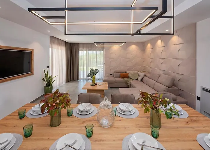 Lara Gracisce * Cubanici