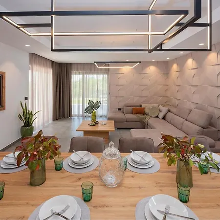 Lara Gracisce * Cubanici